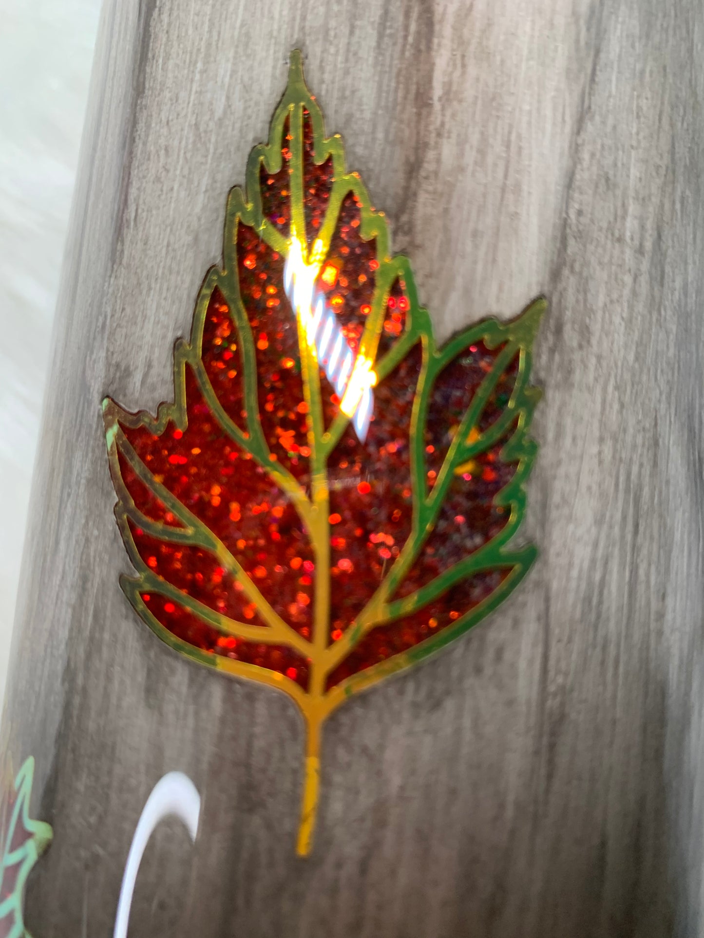 30oz Weathered Wood Grain Glitter Fall Leaves Peek A Boo