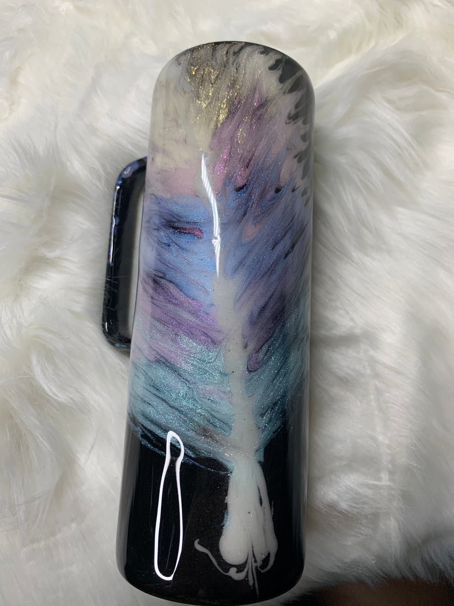 20oz Skinny Handle (Hoggdle) Ghost Mica Feather with Moonglow