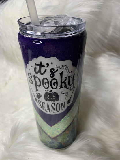 20 oz Vinyl V Split glitter cup that glows in the dark