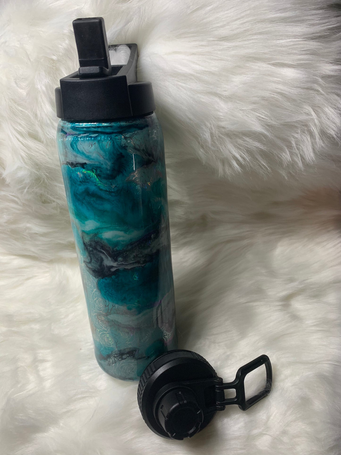 25 oz Duo Hydro Hogg Tumbler with Aqua glow.