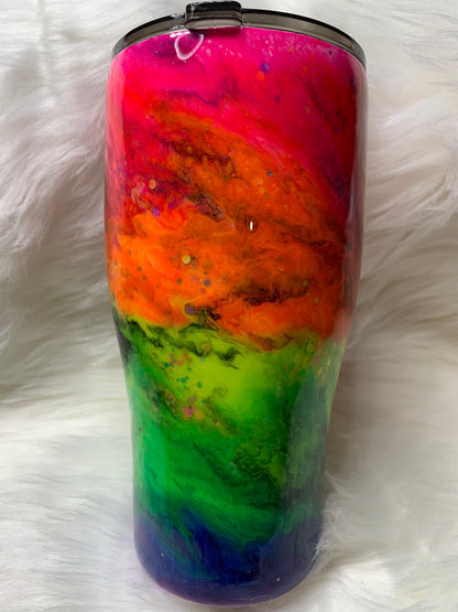 30 oz Modern Curve Neon Color Melt