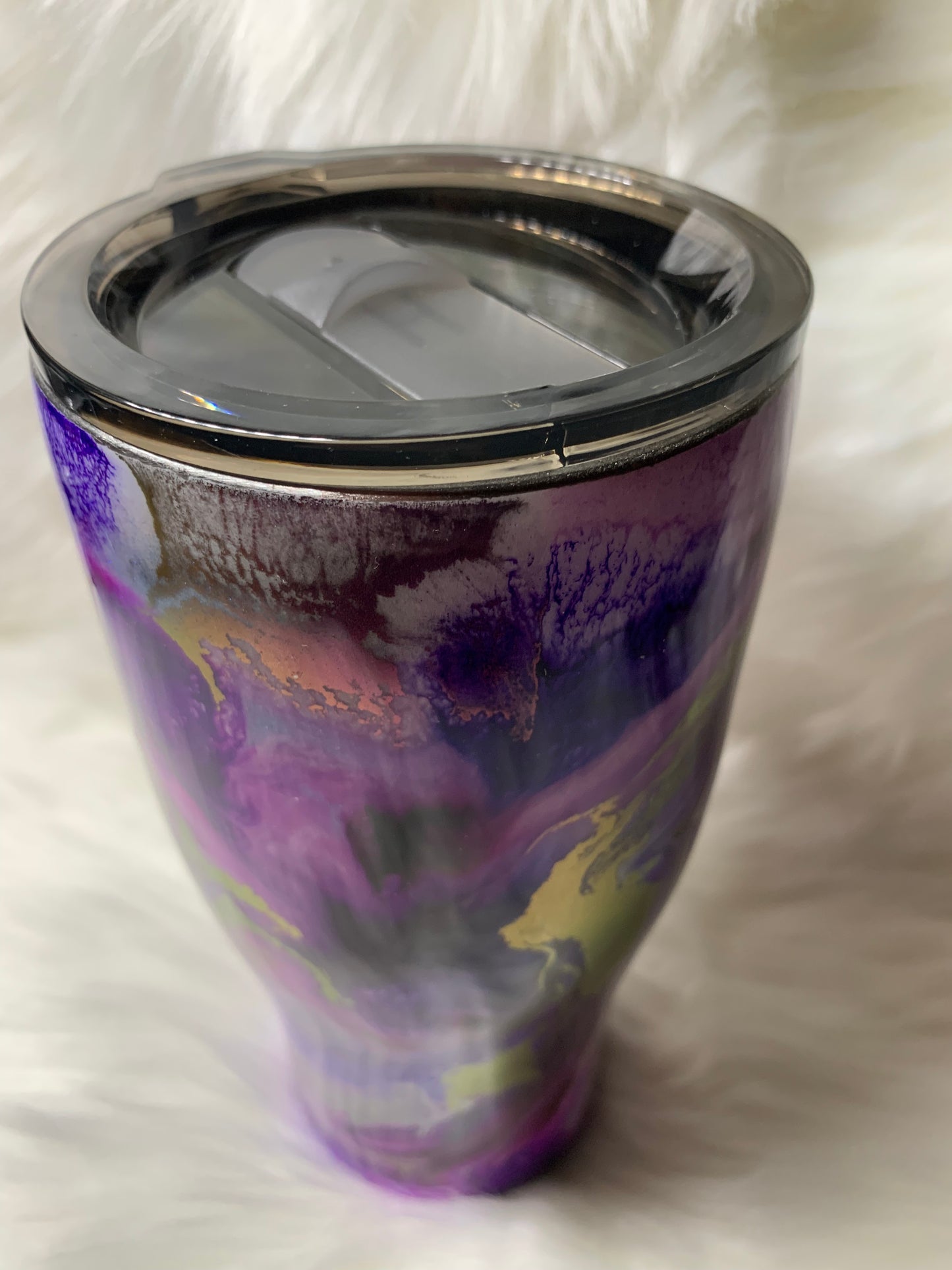 24 oz Modern Curve Tumbler in purples with purple glow